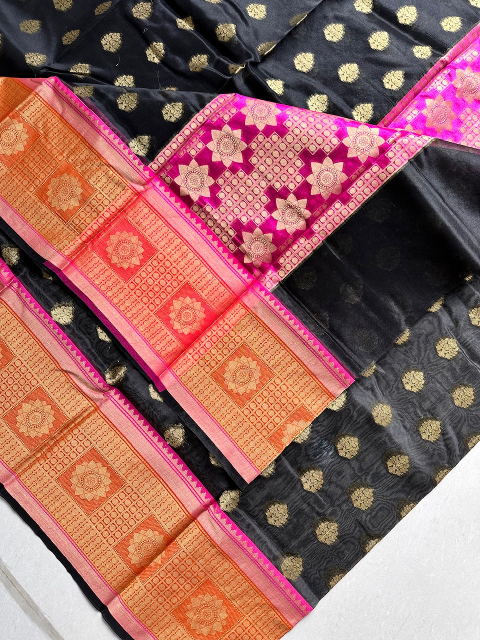 Pure Weaved Organza Silk Saree