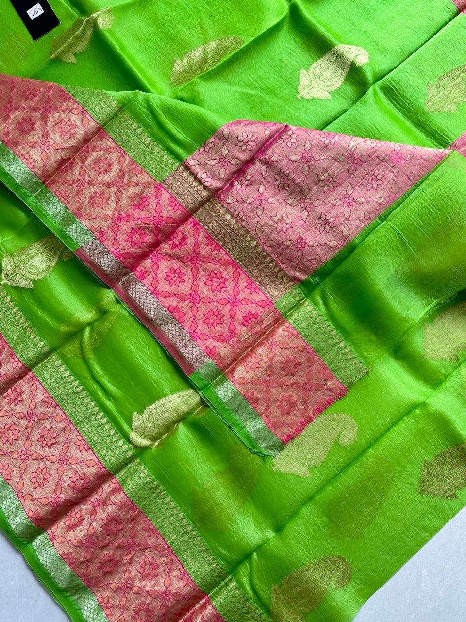 Pure Weaved Organza Silk Saree