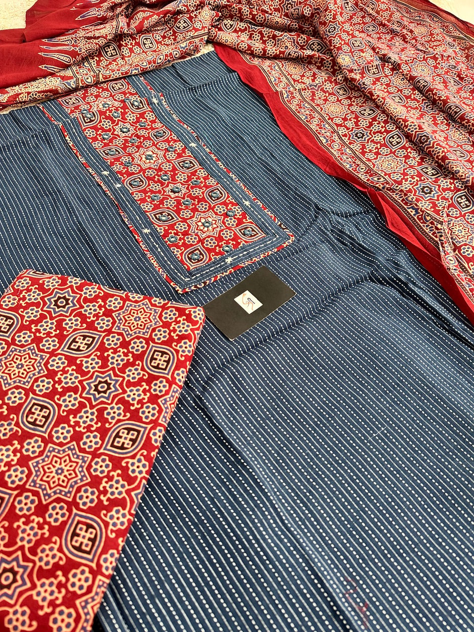 Pure Solid Printed Premium Weaved Cotton Suit