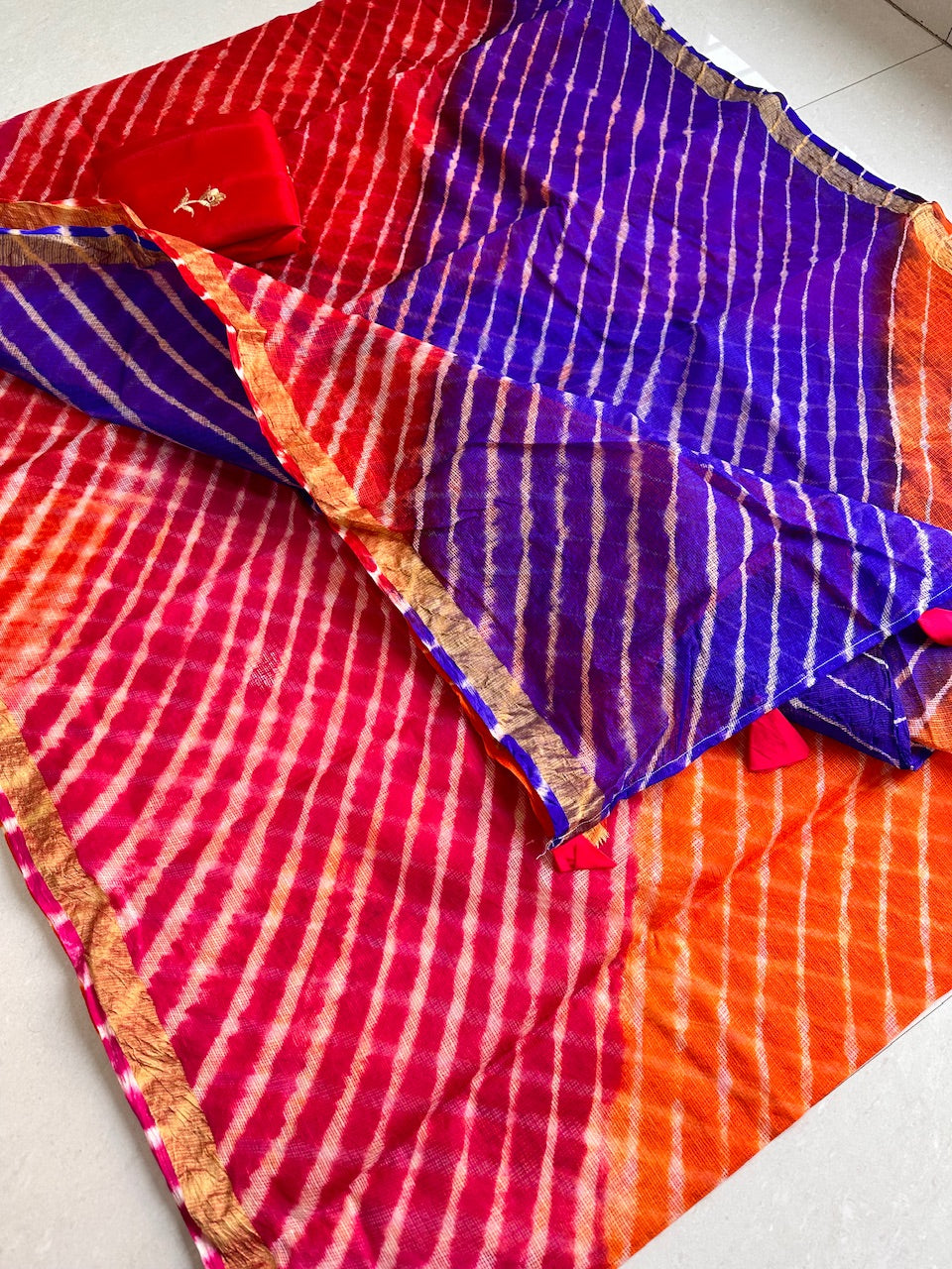 Hand Tye n Dye Multi-Coloured Lehariya Semi Kota Silk Saree